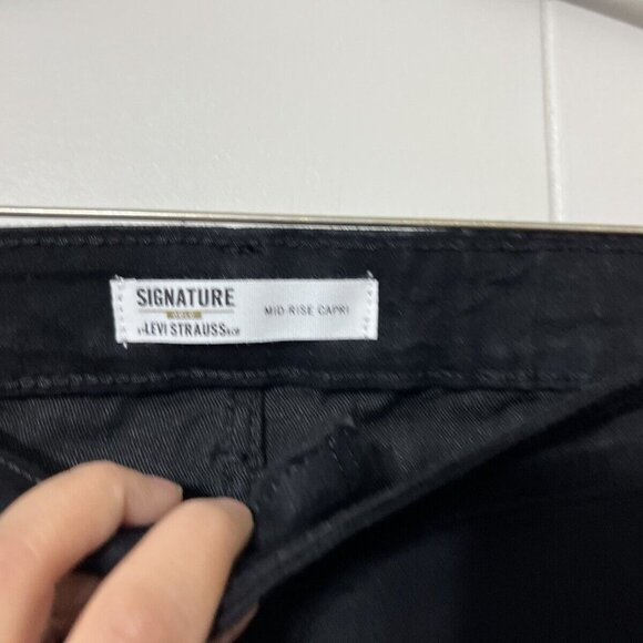 Signature by Levi Strauss Women's Mid Rise Straight Black Jeans Size 28M NWT - Picture 5 of 10